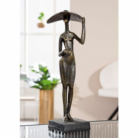 Sculptue "WOMAN WITH HAT" 37671v