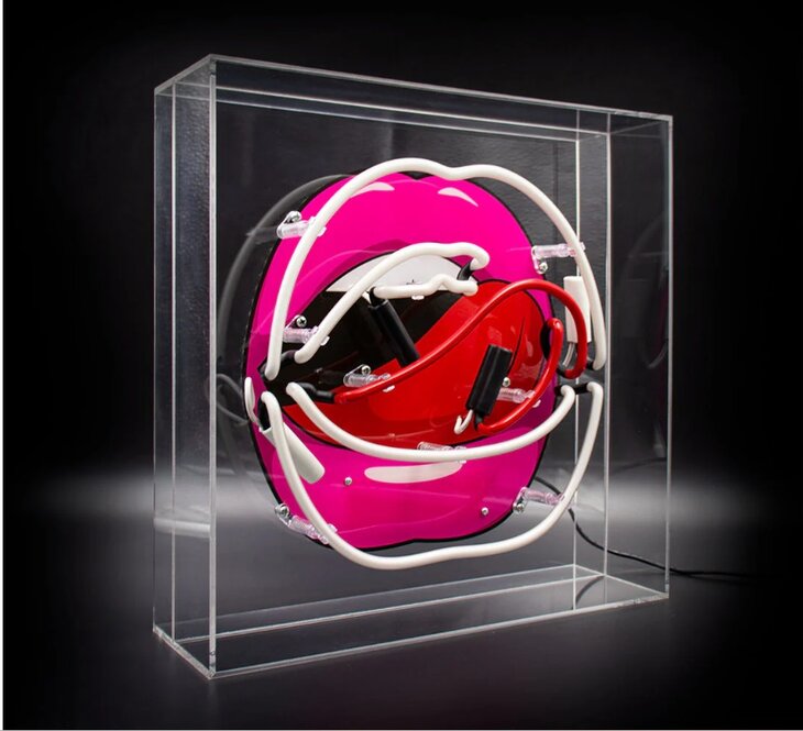 Grafisch glazen NEON bord "MOUTH"
