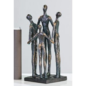 Sculpture beeld van 4 mensen in en kring. "GROUP".